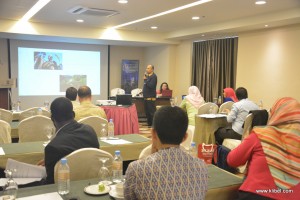 kuala-lumpur-international-business-economics-law-academic-conference-2017-malaysia-organizer-presentation (32)